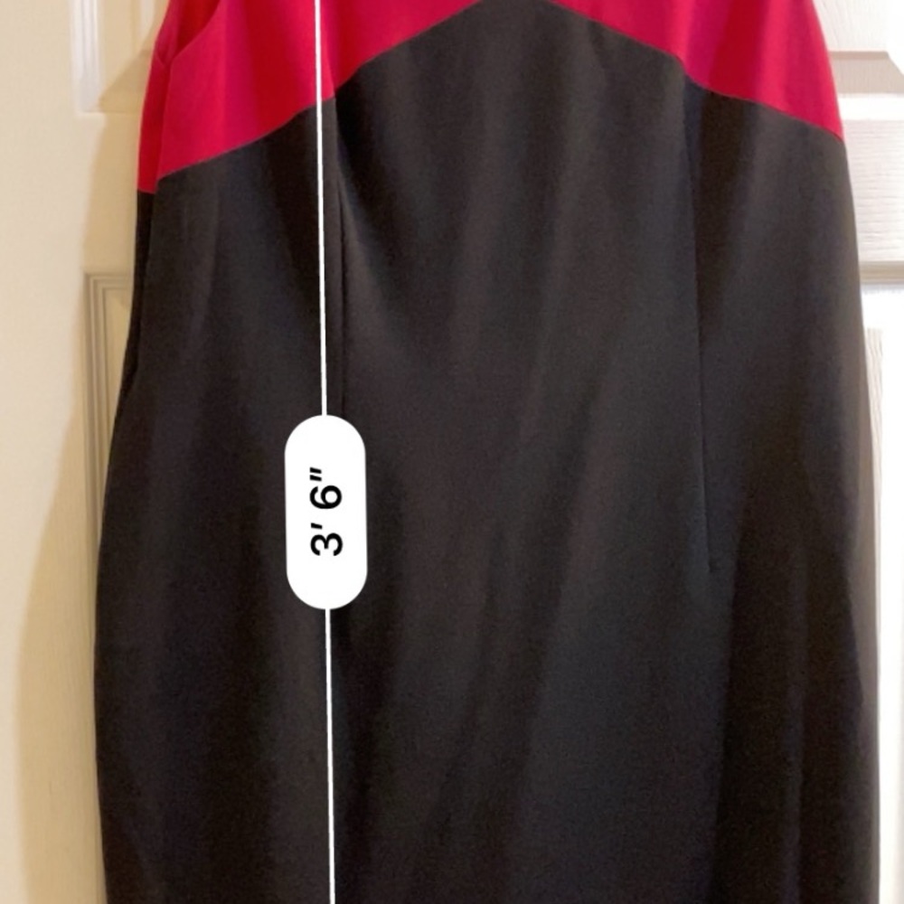 Dress - Picture 2 of 4